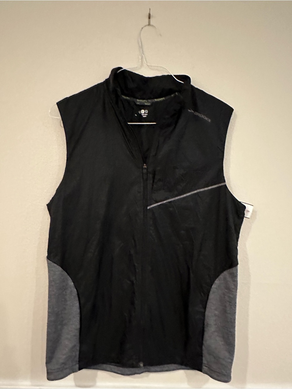 Brooks Shield Hybrid Black and Gray Men's Running Vest